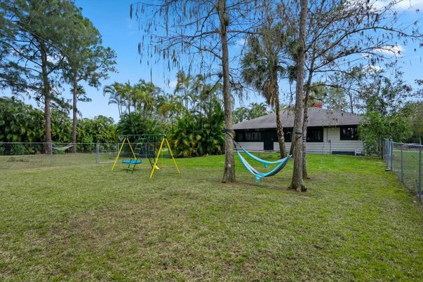 Backyard, Exterior, Playground