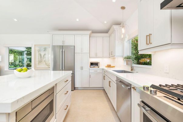 Interior, Kitchen, Pendant Lights, Recessed Lighting, Stainless Steel Appliances