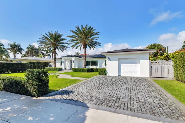 Attached, Backyard, Exterior, Facade, Ranch