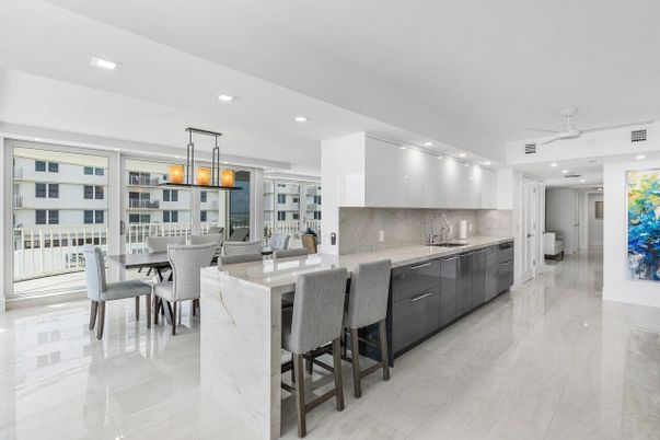 Dining room, Interior, Kitchen, Marble Walls, Pendant Lights, Recessed Lighting, Stainless Steel Appliances