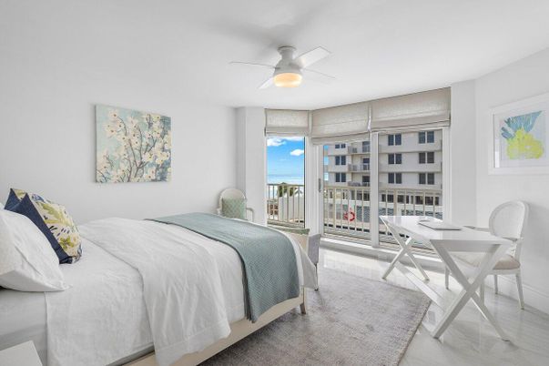 Bedroom, Interior, Water