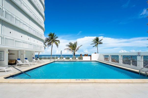 Exterior, Pool, Water