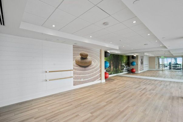 Fitness Equipment, Interior, Recessed Lighting, Wood Texture Flooring