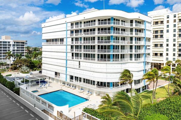 Exterior, Facade, Pool, Condo Building