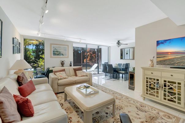 Dining room, Interior, Living room