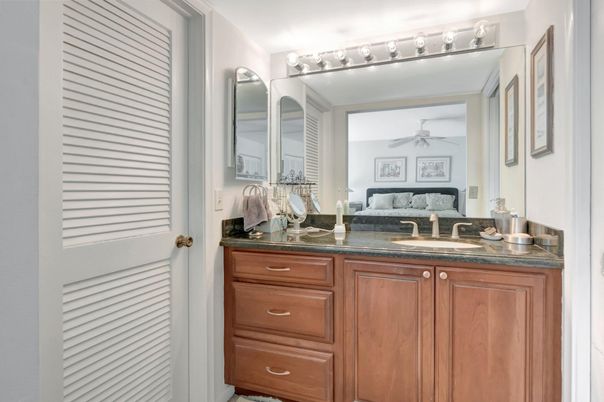 Bathroom, Bedroom, Interior