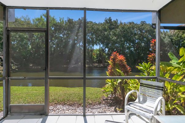 Interior, Sun Room, Water