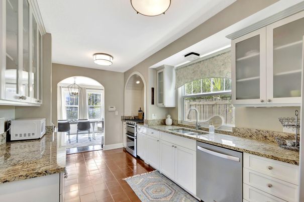 Dining room, Interior, Kitchen, Stainless Steel Appliances