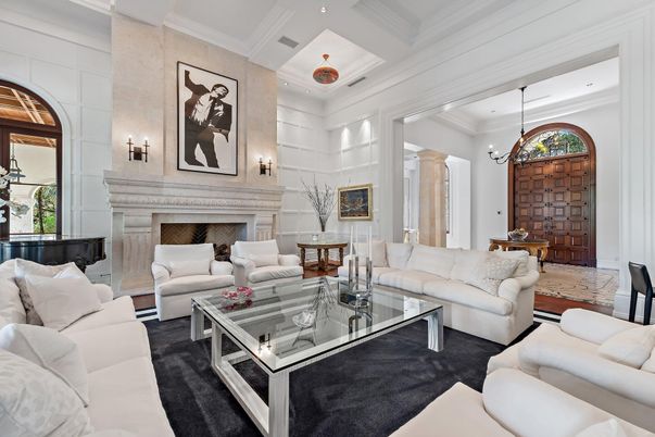 Fireplace, Interior, Living room, Pendant Lights, Recessed Lighting
