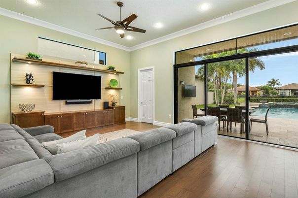 Interior, Living room, Recessed Lighting, Wood Texture Flooring
