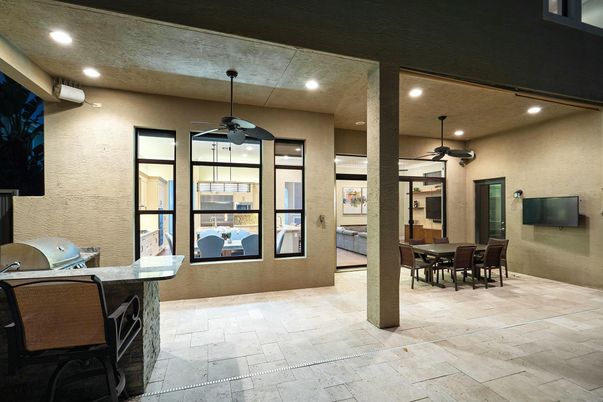 Dining room, Interior, Recessed Lighting