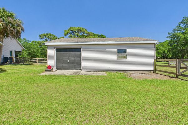 Backyard, Detached Garage, Exterior
