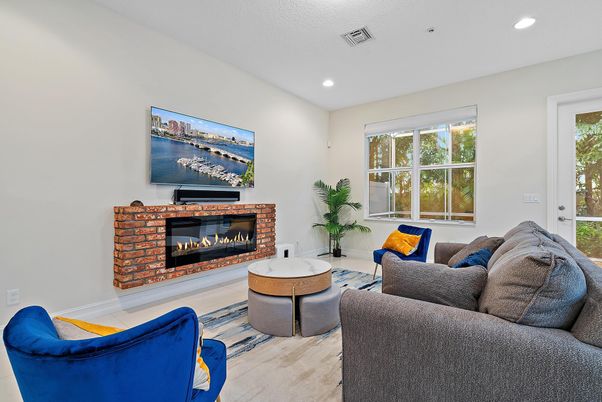 Fireplace, Interior, Living room, Recessed Lighting