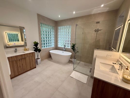 Bathroom, Dual Sink Vanities, Free Standing Baths, Glass Shower, Interior, Recessed Lighting