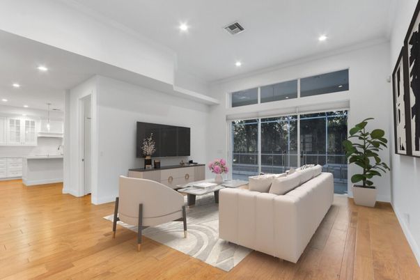 Interior, Living room, Pendant Lights, Recessed Lighting, Wood Texture Flooring