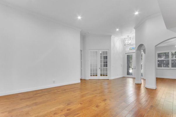 Empty room, Interior, Recessed Lighting, Wood Texture Flooring