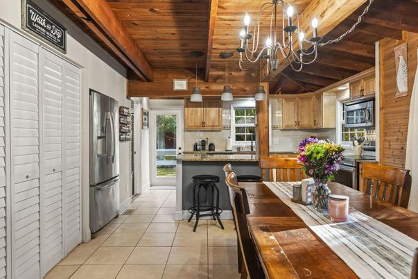 Chandelier, Dining room, Interior, Kitchen, Wooden Beams, Wooden Ceilings, Wooden Walls