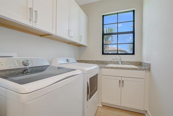 Interior, Washer, Wood Texture Flooring