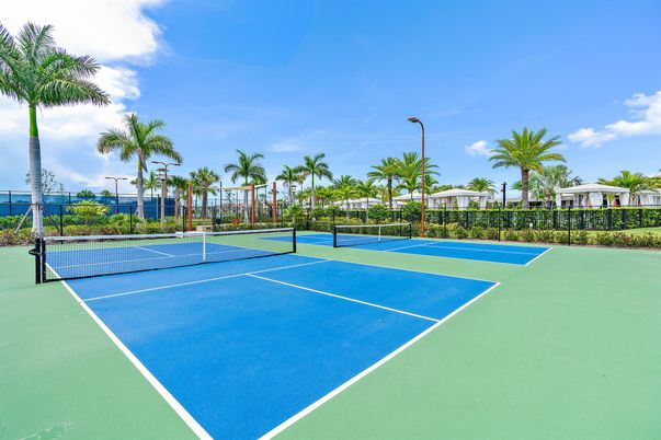 Exterior, Tennis Courts