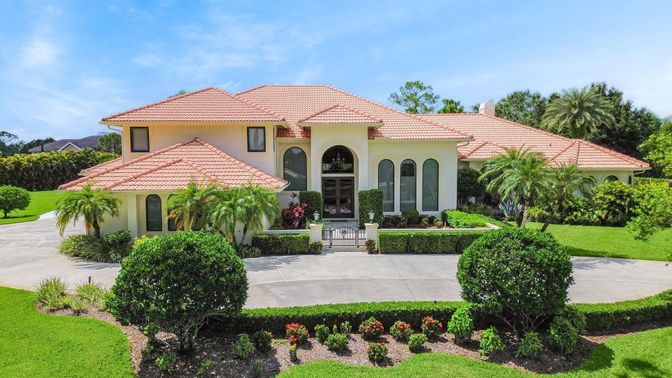 Backyard, Exterior, Facade, Mediterranean