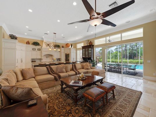 Dining room, Interior, Kitchen, Living room, Recessed Lighting