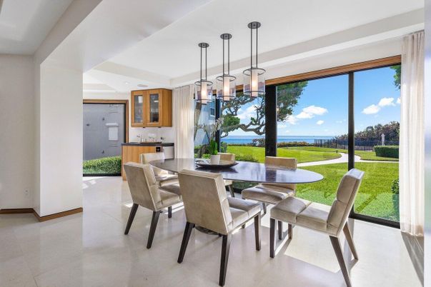 Dining room, Interior, Pendant Lights, Water