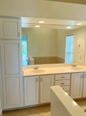 Bathroom, Dual Sink Vanities, Interior, Recessed Lighting