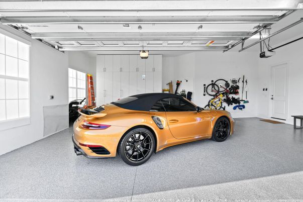 Garage, Interior