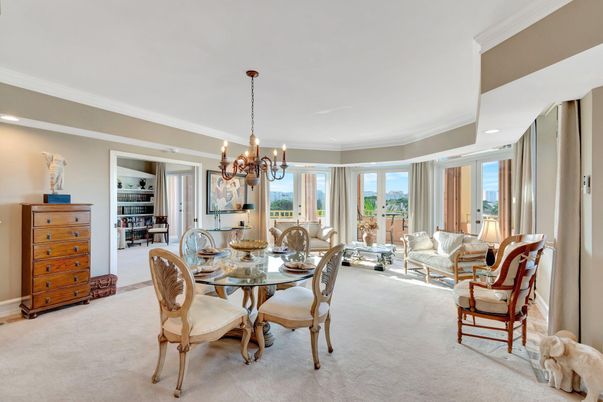Chandelier, Dining room, Interior, Living room, Recessed Lighting
