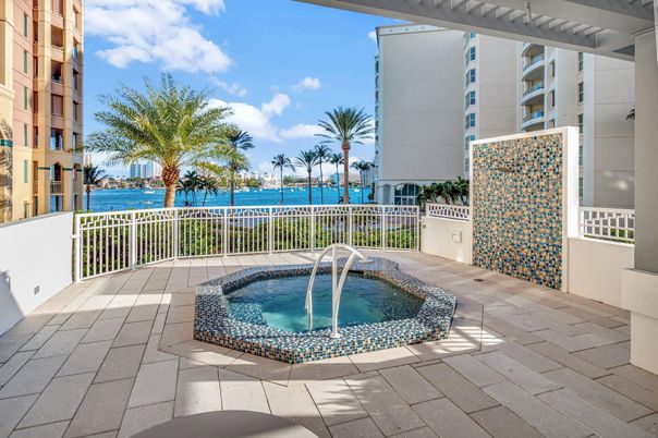 Exterior, Pool, Water
