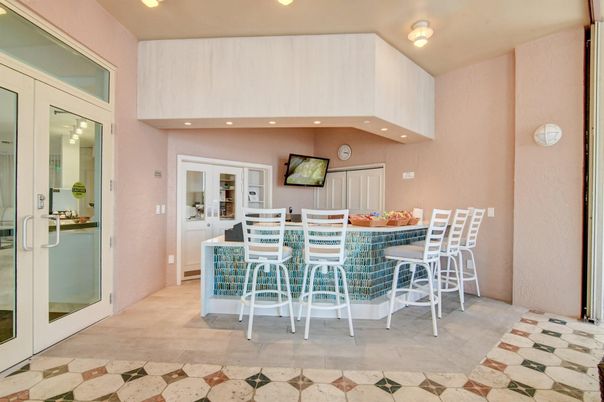 Dining room, Interior, Recessed Lighting