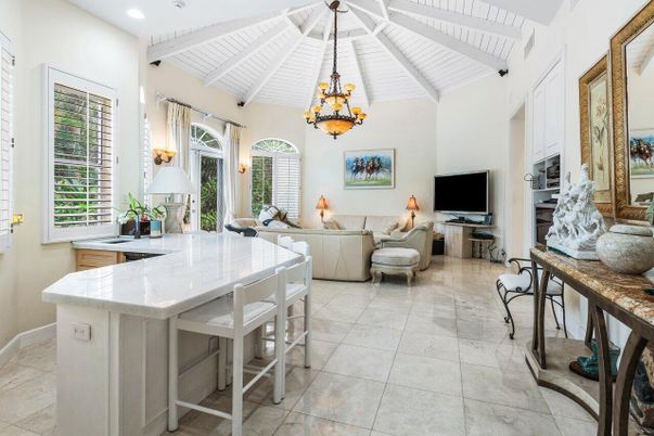 Chandelier, Interior, Kitchen, Living room, Pendant Lights, Recessed Lighting