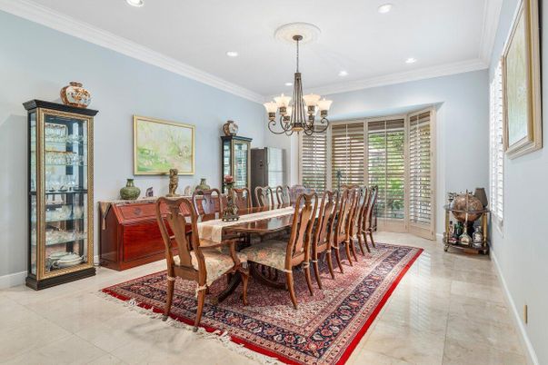 Chandelier, Dining room, Interior, Recessed Lighting