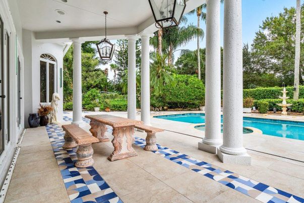 Exterior, Pendant Lights, Pool