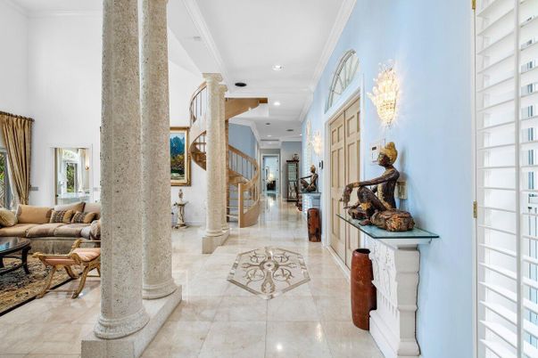 Chandelier, Interior, Recessed Lighting