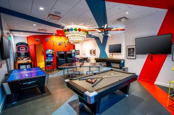 Billiard Table, Game Room, Interior, Recessed Lighting