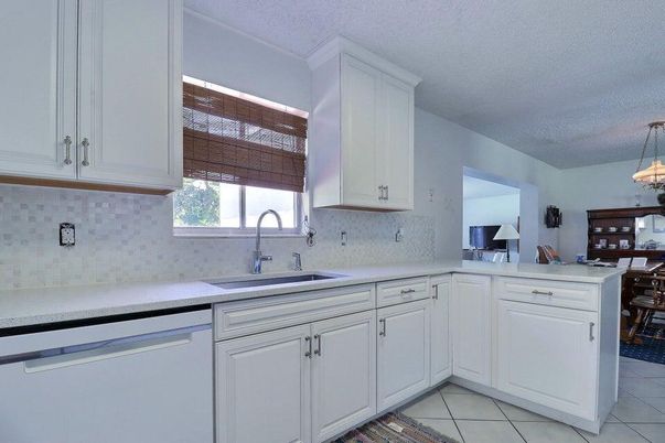 Dining room, Interior, Kitchen, Pendant Lights