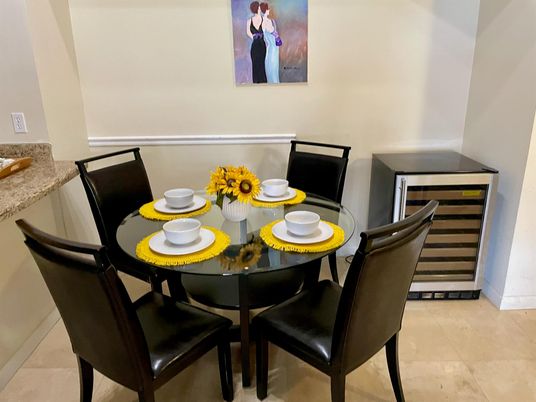 Dining room, Interior
