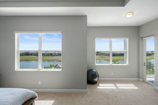 Empty room, Interior, Water