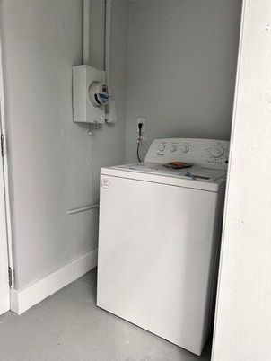 Interior, Washer