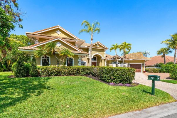 Attached, Backyard, Exterior, Facade, Mediterranean