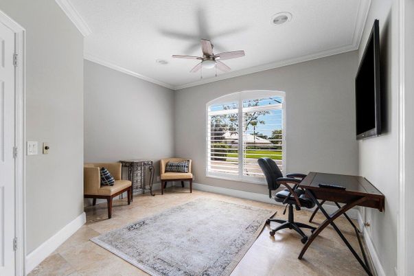 Home Office, Interior, Water