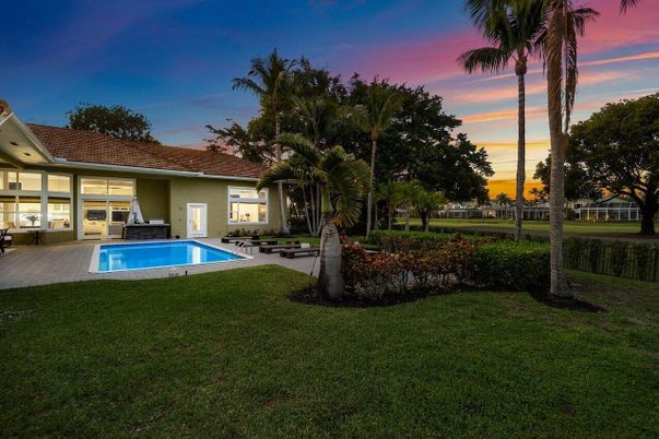 Backyard, Exterior, Pool