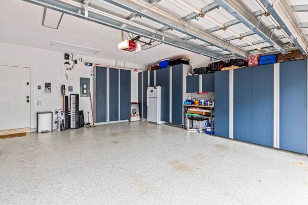 Garage, Interior