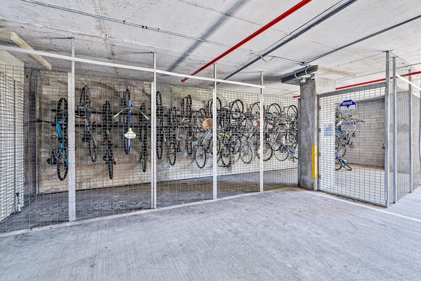 Garage, Interior, Stone Walls
