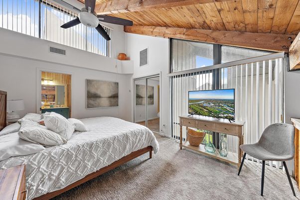 Bedroom, Interior, Wooden Beams, Wooden Ceilings