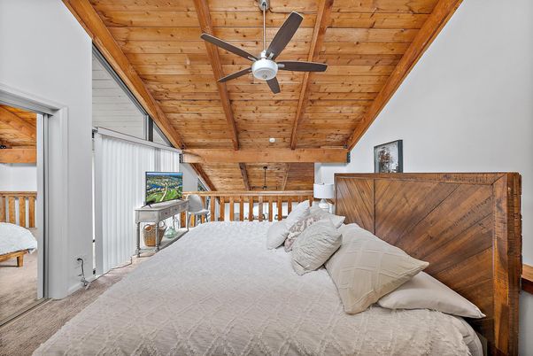 Bedroom, Interior, Wooden Beams, Wooden Ceilings