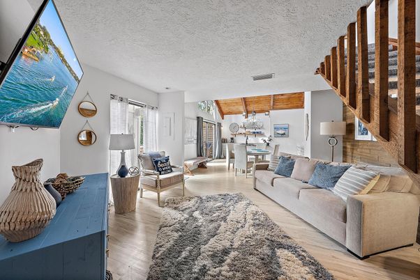 Dining room, Interior, Living room, Pendant Lights, Wooden Ceilings, Wood Texture Flooring