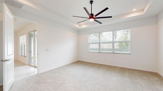Empty room, Interior, Recessed Lighting