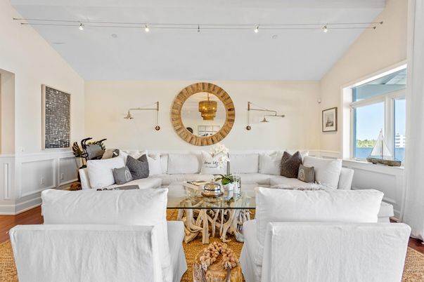 Chandelier, Interior, Living room, Recessed Lighting, Wood Texture Flooring